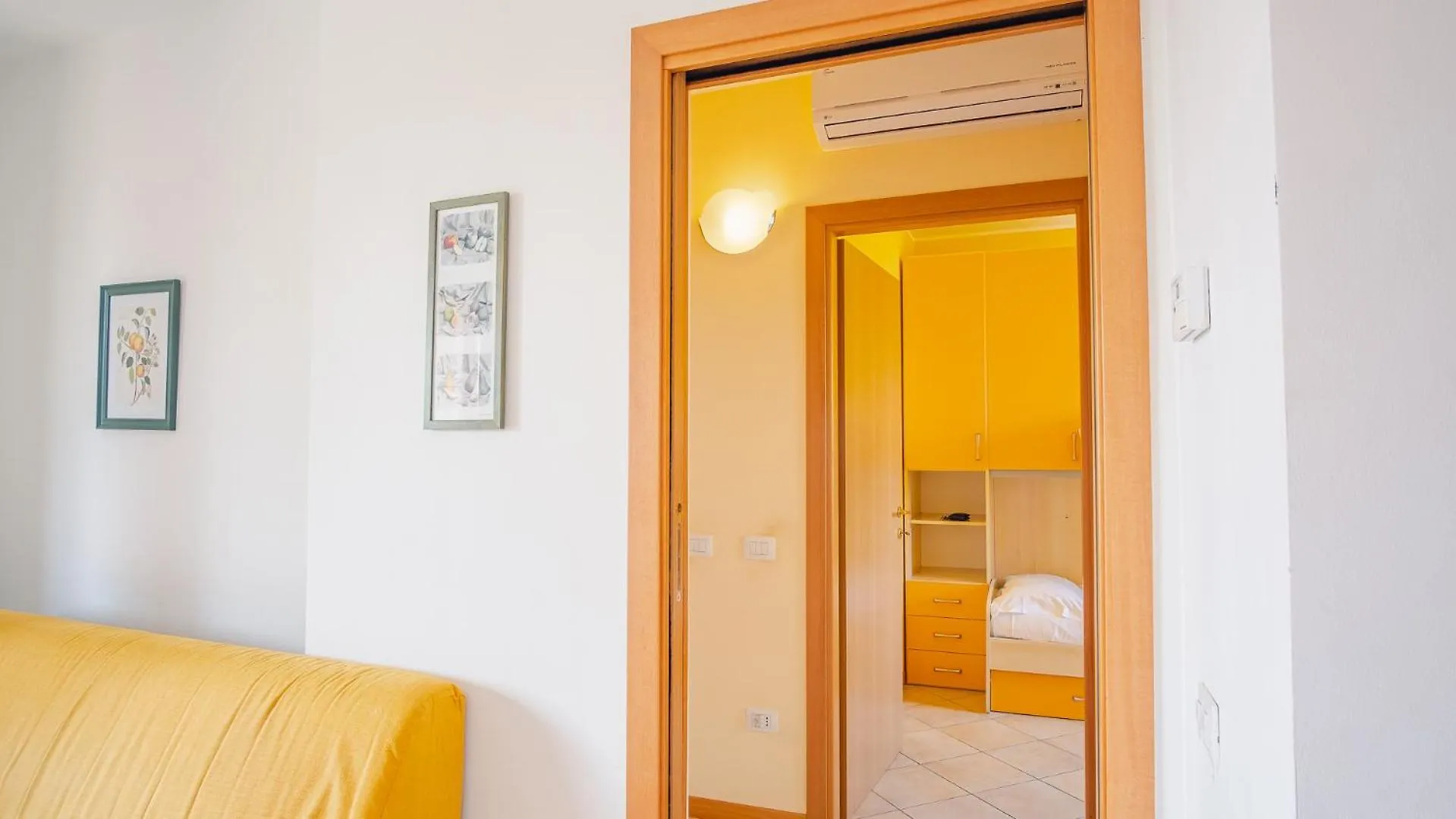 Garda Orange Apartment - Italian Homing Desenzano del Garda