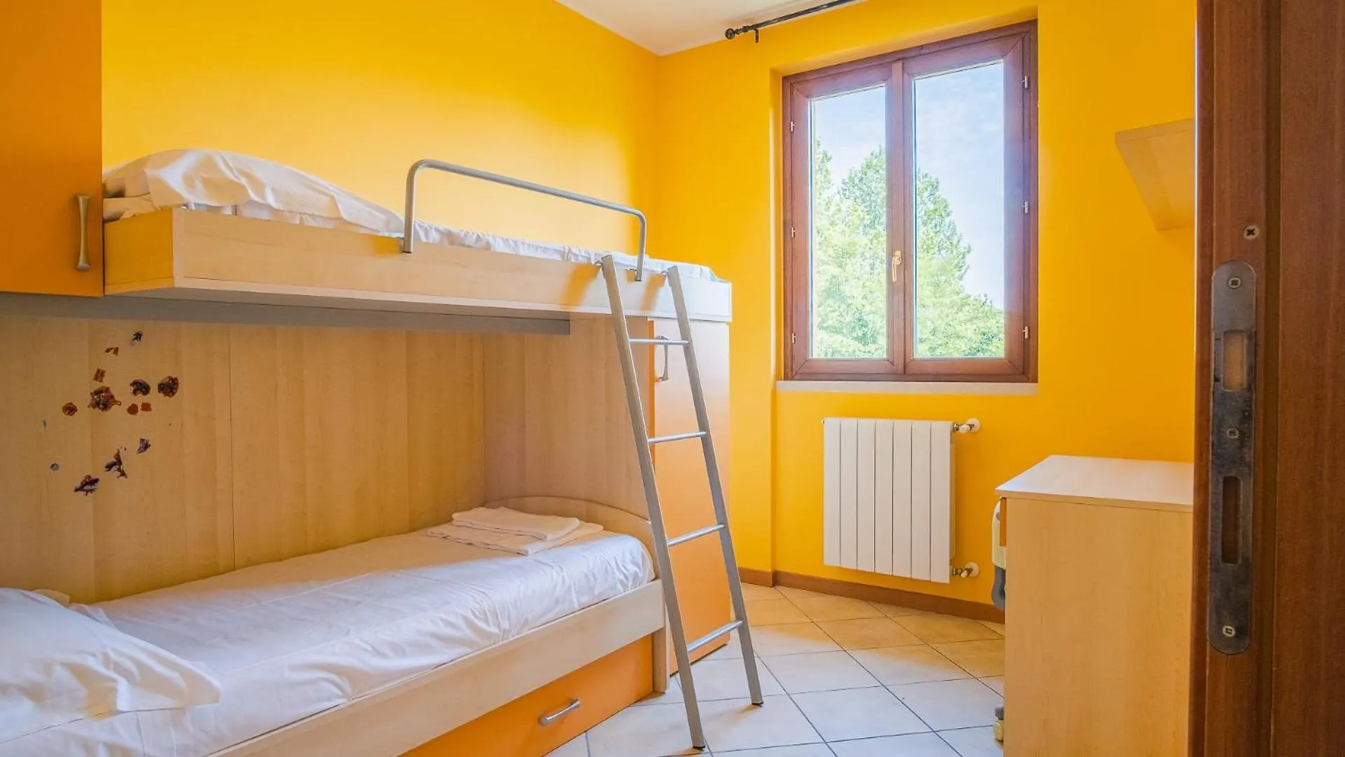 Garda Orange Apartment - Italian Homing Desenzano del Garda