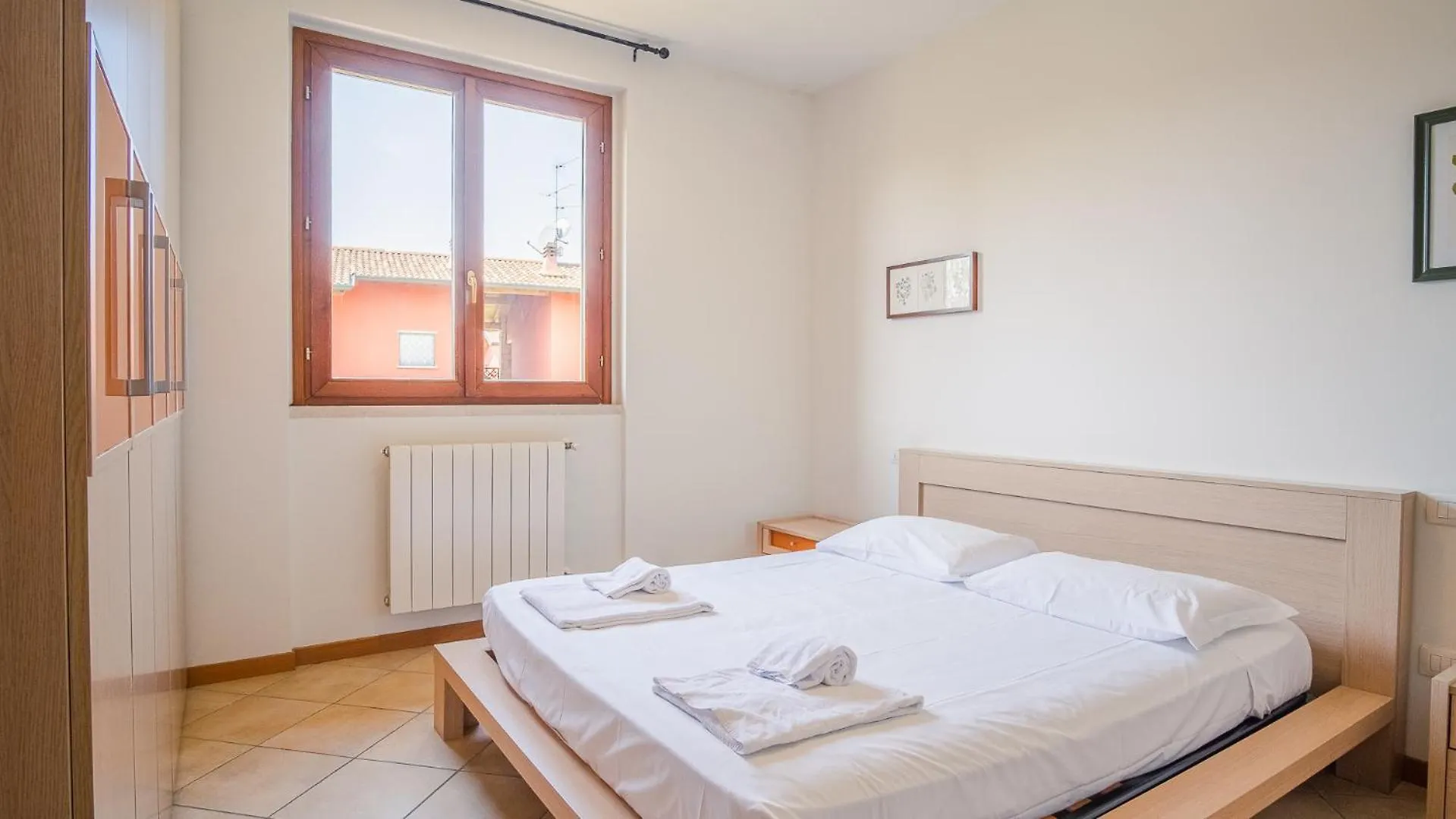 Garda Orange Apartment - Italian Homing Desenzano del Garda 0*,  Italien